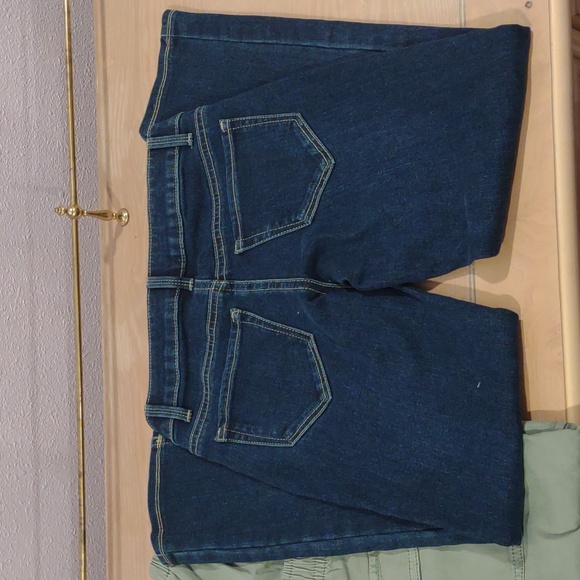 2 NWT Pairs of Girls Pants By SO Jeans and Cargo - Picture 4 of 7